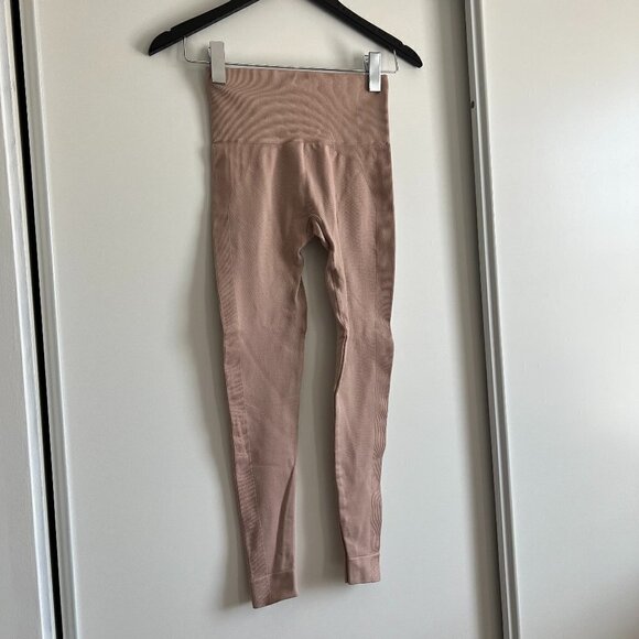 Set Active | Sculptflex High Waisted Seamless Leggings - Beige - Picture 4 of 9